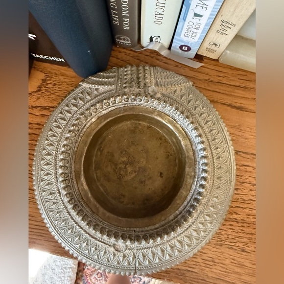 ANTIQUE AFRICAN OMANI BRONZE SLAVE BRACELET ANKLET REPURPOSED ASHTRAY - Picture 6 of 9